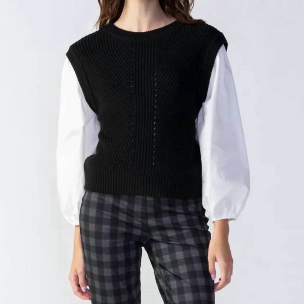 Black and White Sleeveless Top